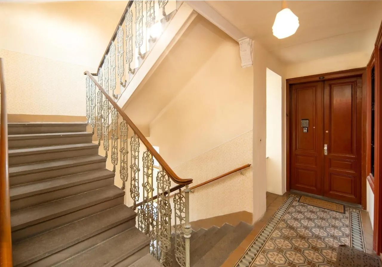 Appartement Three Bedroom, Ideal For Big Groups, 14 Vienne